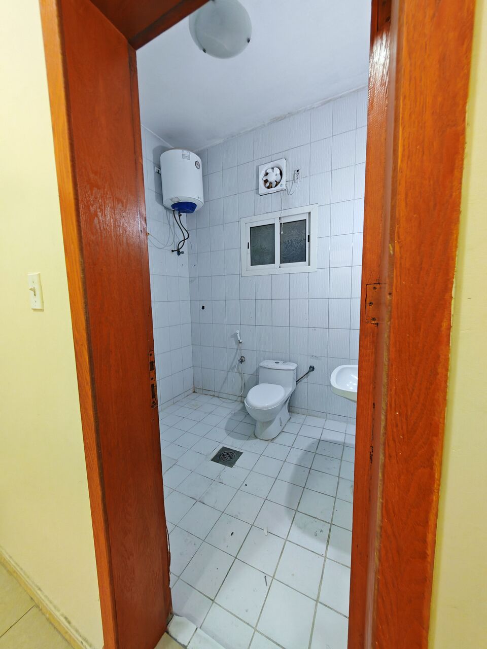 Al Rakah Al Janubiyah, Apartments, Flats, Houses & Villas, SAR 28600/year,  3 BR,  2BHK + 1 Spacious Majlis Family Flat Rakah Junubiyah