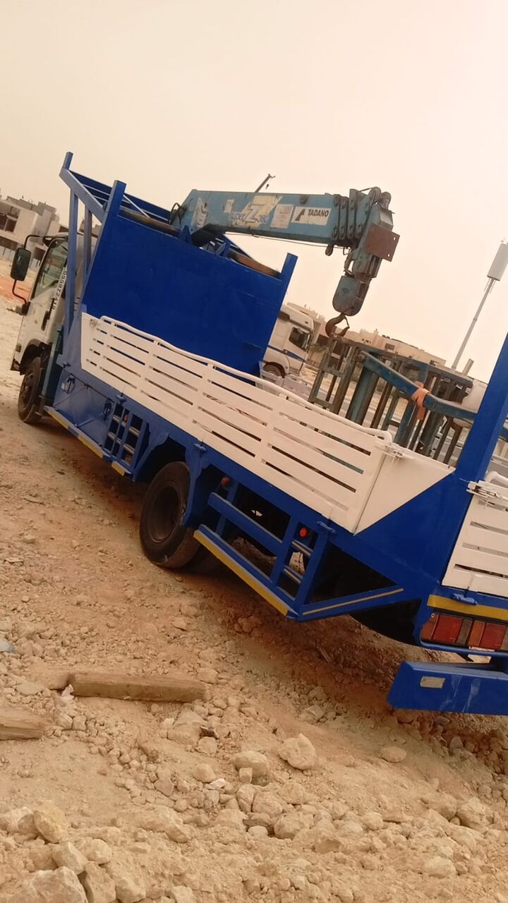 Riyadh, Vehicles, Cars & Trucks , SAR 130000,  Isuzu ZXS,  2016,  Manual,  500000 KM,  Boom Truck For Sale