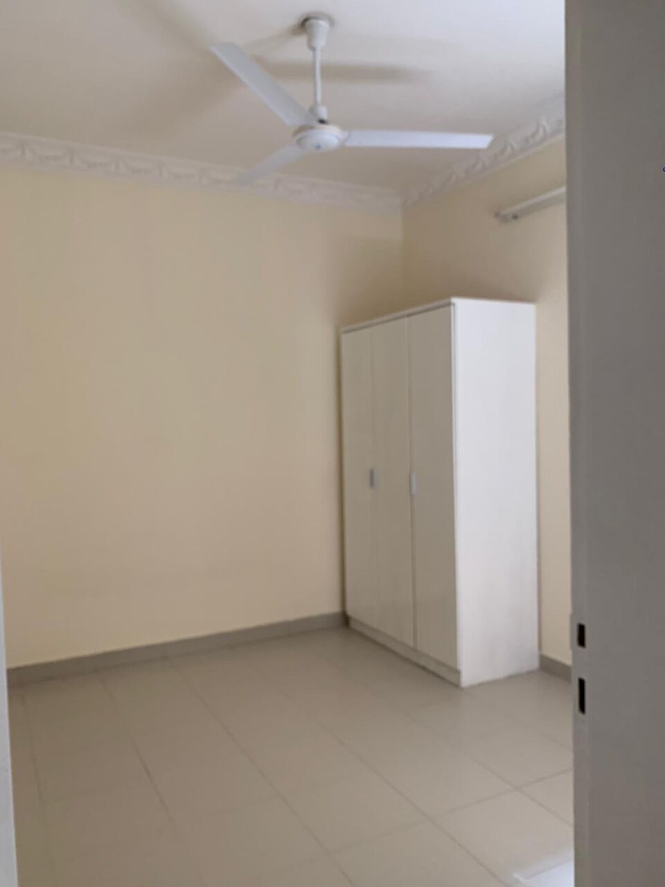 Hoora, Apartments, Flats, Houses & Villas, BHD 235/month,  Furnished,  SEMI FURNISHED 2 BHK FLAT FOR RENT WITH EWA NEAR TEA HOUSE HOORA