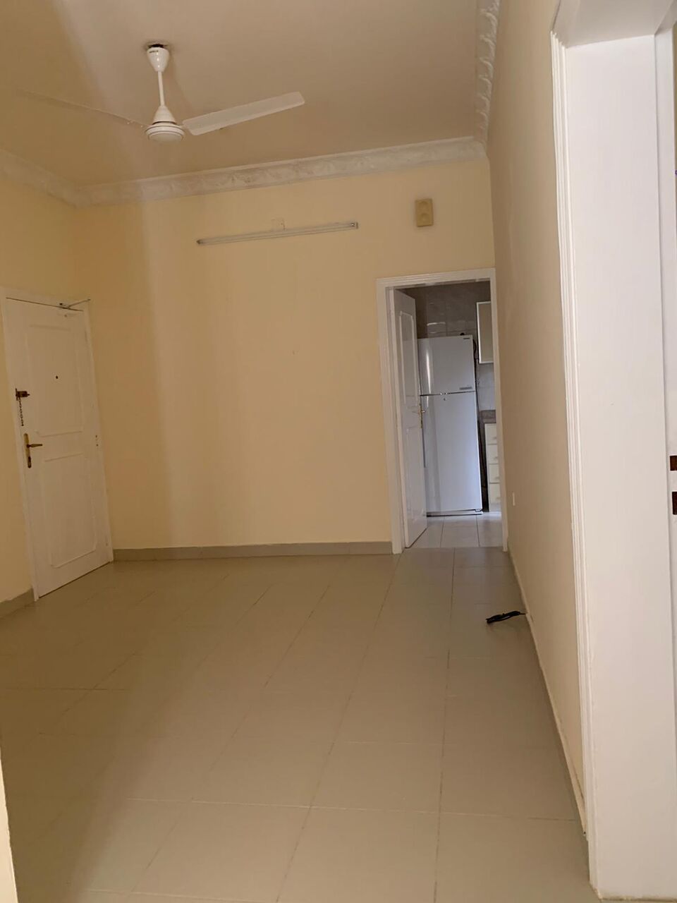 Hoora, Apartments, Flats, Houses & Villas, BHD 235/month,  Furnished,  SEMI FURNISHED 2 BHK FLAT FOR RENT WITH EWA NEAR TEA HOUSE HOORA