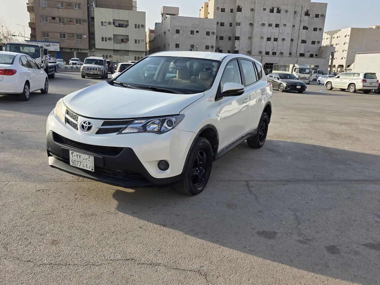 Riyadh, Vehicles, Cars & Trucks , SAR 46000,  Toyota RAV4,  2014,  Automatic,  198000 KM,  تويوتا راف فور