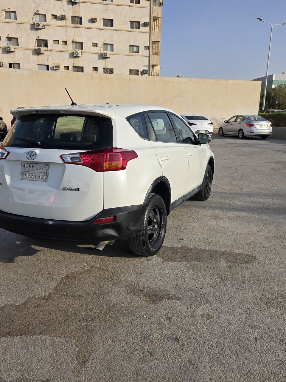 Riyadh, Vehicles, Cars & Trucks , SAR 46000,  Toyota RAV4,  2014,  Automatic,  198000 KM,  تويوتا راف فور