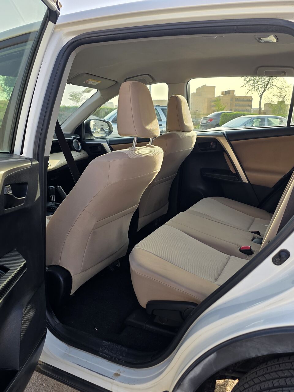 Riyadh, Vehicles, Cars & Trucks , SAR 46000,  Toyota RAV4,  2014,  Automatic,  198000 KM,  تويوتا راف فور