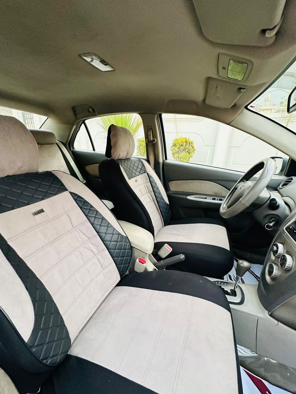 Manama, Vehicles, Cars & Trucks , BHD 1850,  Toyota Yaris,  2011,  Automatic,  120000 KM,    Model