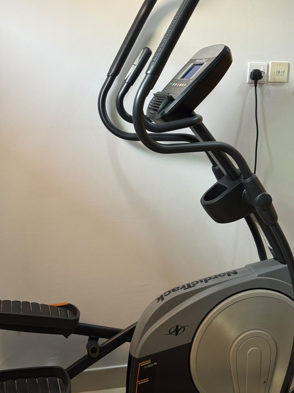 Al Muruj, Furniture, SAR 1450,  NordicTrack E9.5 Premium Elliptical Trainer &ndash; Good Condition &ndash; SAR 1,450