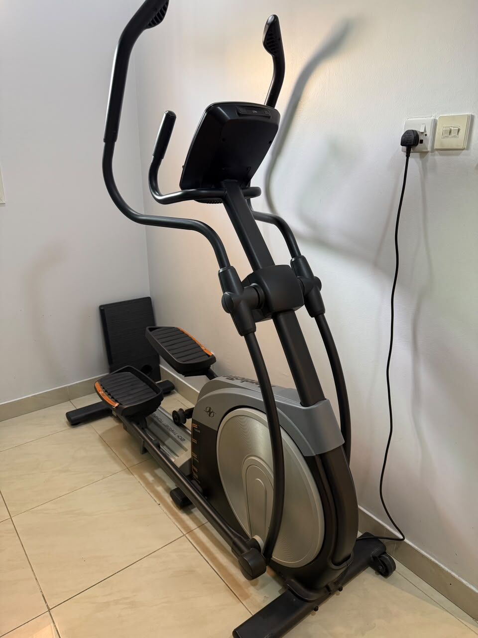 Al Muruj, Furniture, SAR 1450,  NordicTrack E9.5 Premium Elliptical Trainer &ndash; Good Condition &ndash; SAR 1,450