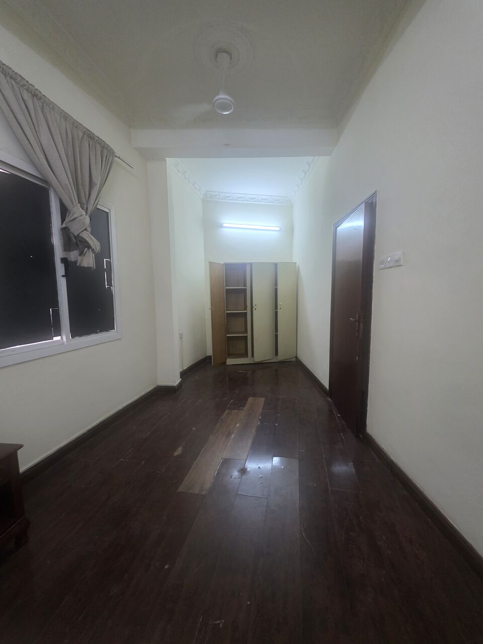 Gudaibiya, Apartments, Flats, Houses & Villas, BHD 140/month,  Studio,  Semi Furnished Spacious Studio Flat With Ewa @140/BD In Gudaibiya