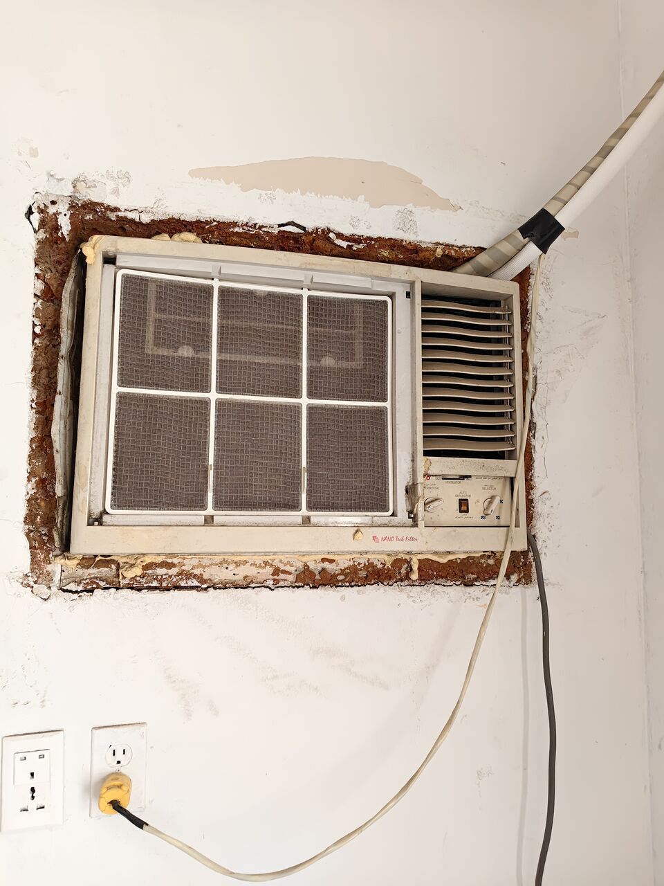 Dammam, Air Conditioners, SAR 500,  Selling ZAMIL AIR CONDITIONER OF 2 TONES CITY SHIFTING
