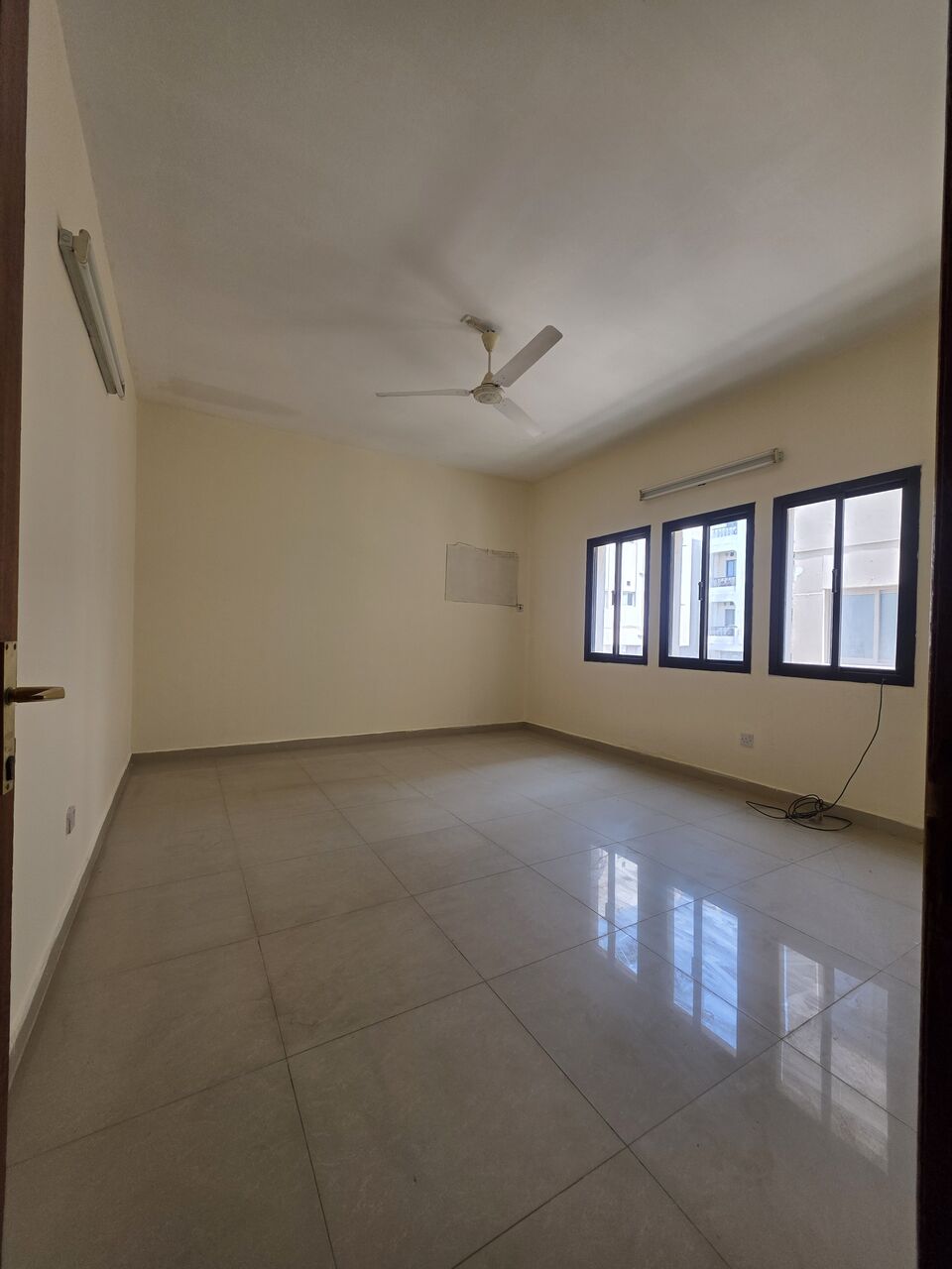 Hoora, Apartments, Flats, Houses & Villas, BHD 190/month,  2 BR,  - Very Spacious & Clean UN Furnished 2 BHK Balcony Flat Without Ewa 190/BD In Hoora