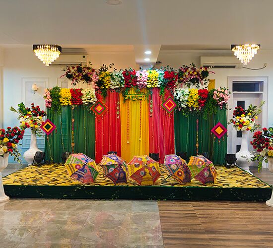 Bhubaneswar, Restaurants, Executive Hotel Rooms In Barang