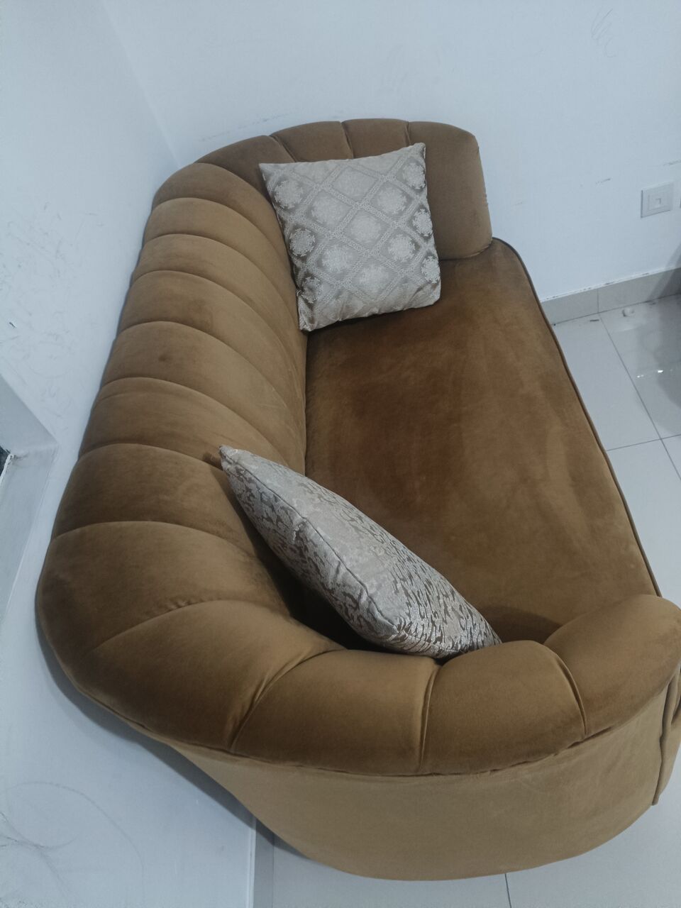 Zinj, Furniture, BHD 40,  2 Seater Strong Sofa, Neat And Clean, Delivery Available
