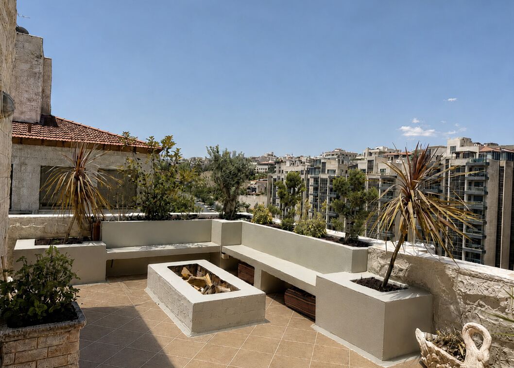 Abdoun, Apartments, Flats, Houses & Villas, JOD 27000/year,  3 BR,  250 Sq. Meter,  Apartments For Rent
