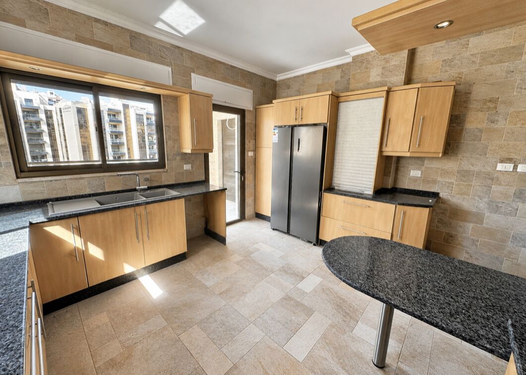 Abdoun, Apartments, Flats, Houses & Villas, JOD 27000/year,  3 BR,  250 Sq. Meter,  Apartments For Rent