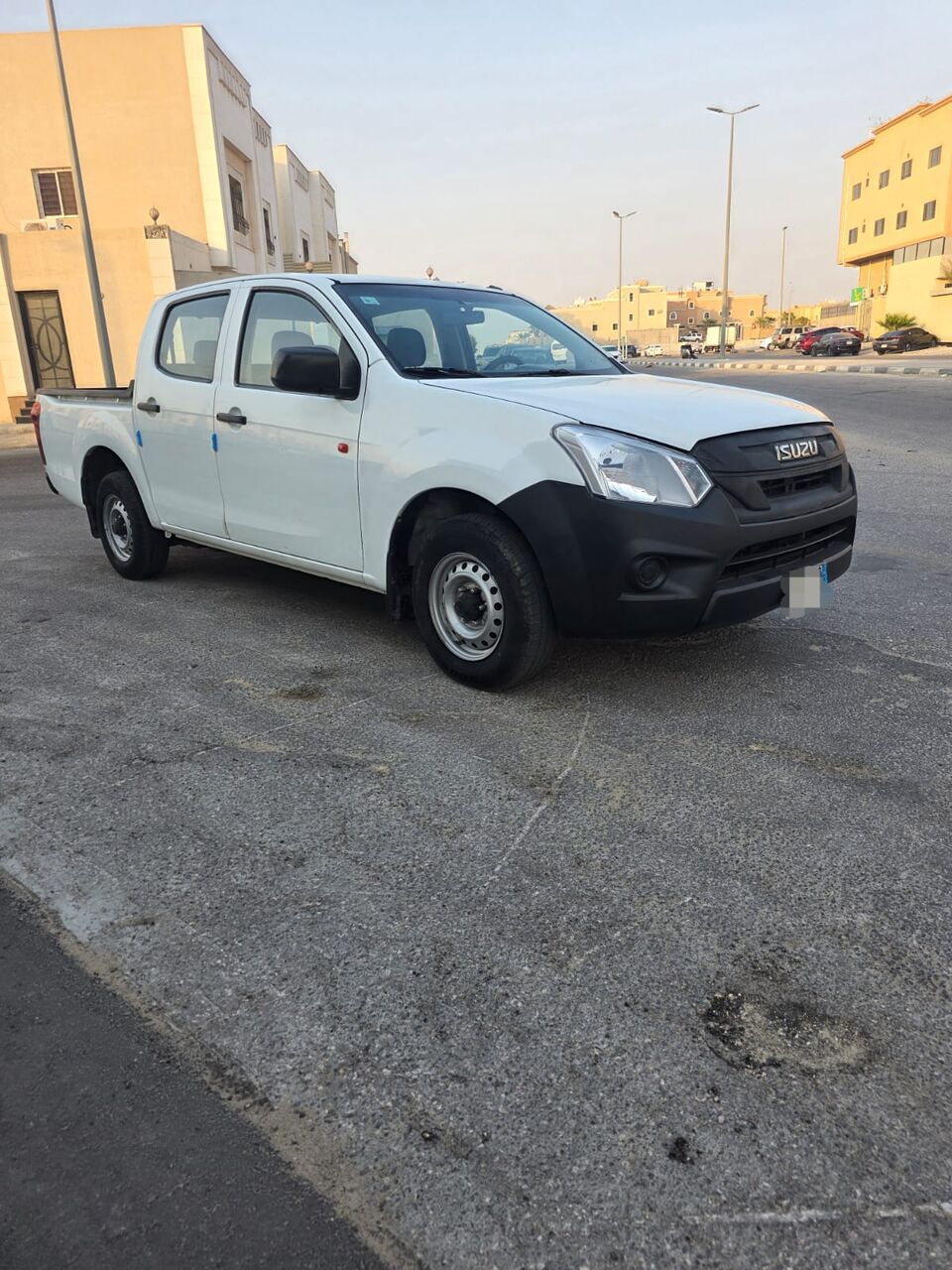 Dammam, Vehicles, Cars & Trucks , SAR 45000,  Isuzu D-MAX,  2021,  Manual,  214000 KM,