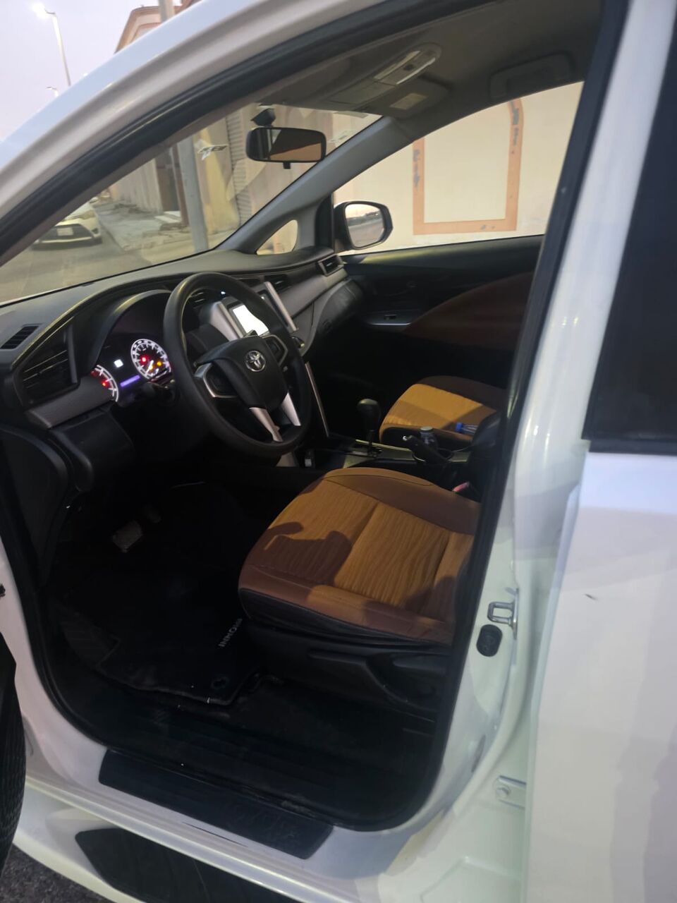 Dammam, Vehicles, Cars & Trucks , SAR 60000,  TOYOTA INNOVA,  2023,  Automatic,  370000 KM,    Full Options