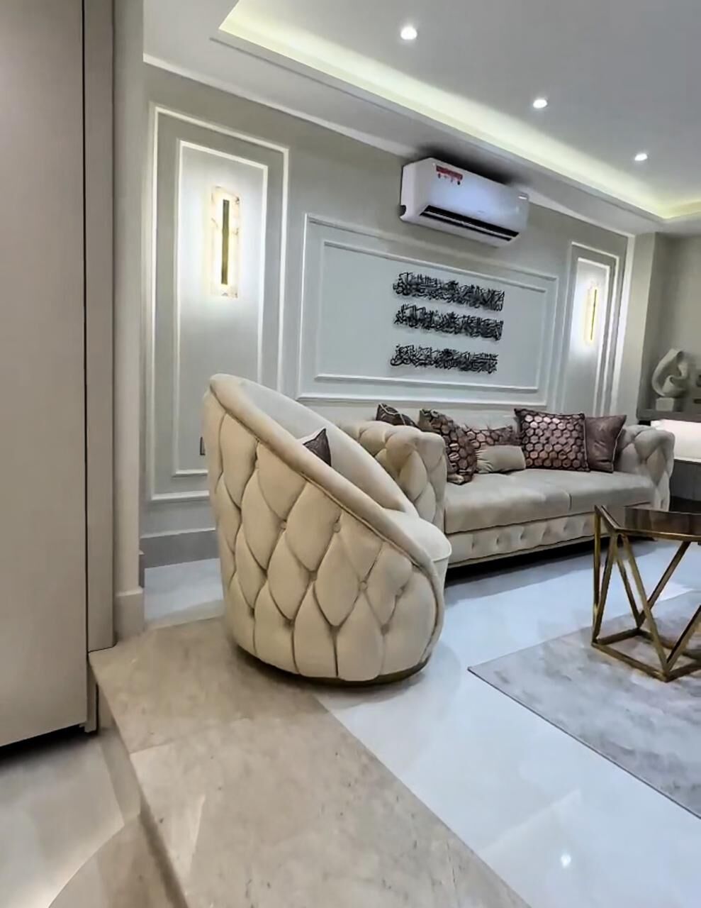 Abdoun, Apartments, Flats, Houses & Villas, JOD 16000/year,  Furnished,  2 BR,  140 Sq. Meter,  Ground Floor Apartment For Rent In Abdoun