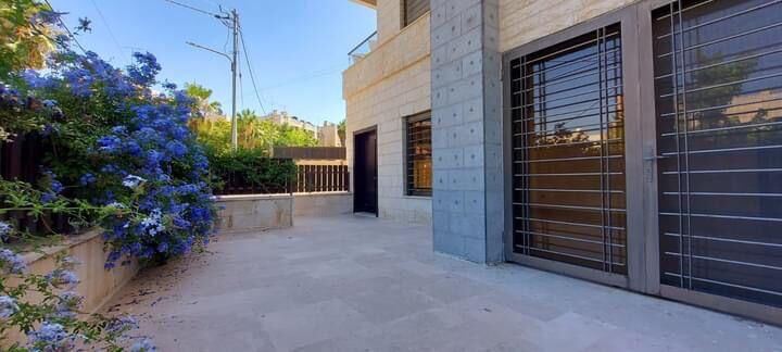 Abdoun, Apartments, Flats, Houses & Villas, JOD 16500/year,  3 BR,  220 Sq. Meter,  Ground Floor Apartment For Rent