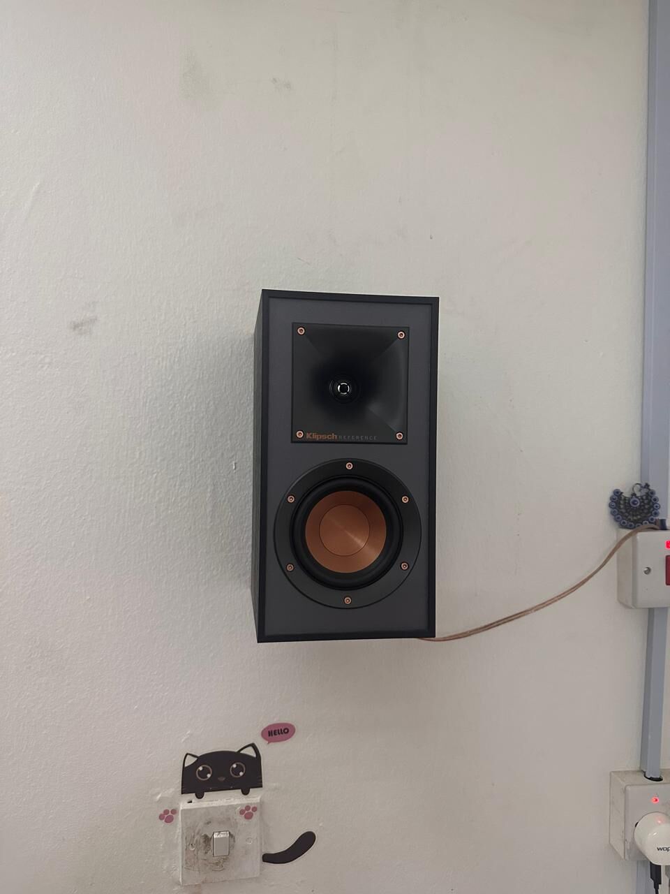 Riyadh, Home Audio, SAR 1150,  🎵 Klipsch R-41M Bookshelf Speakers – For Sale