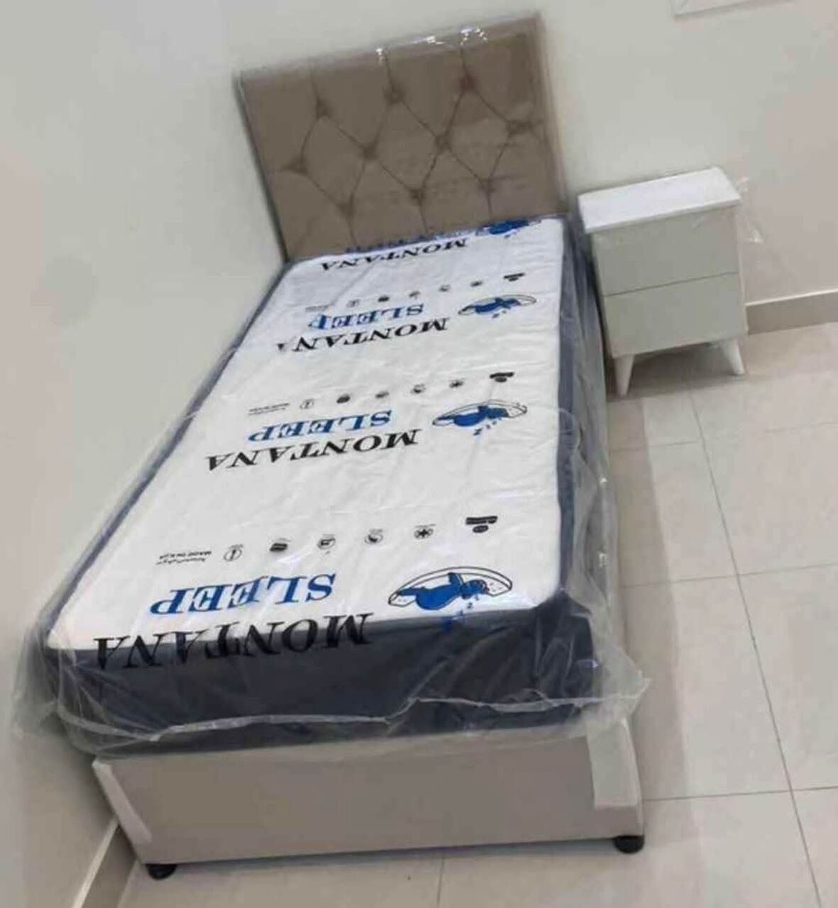 Jeddah, Furniture, SAR 1,  New Classic Decent Luxurious Beds Available