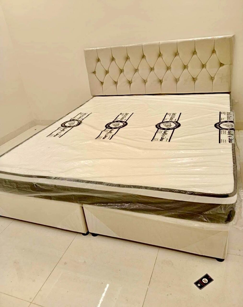 Jeddah, Furniture, SAR 1,  New Classic Decent Luxurious Beds Available