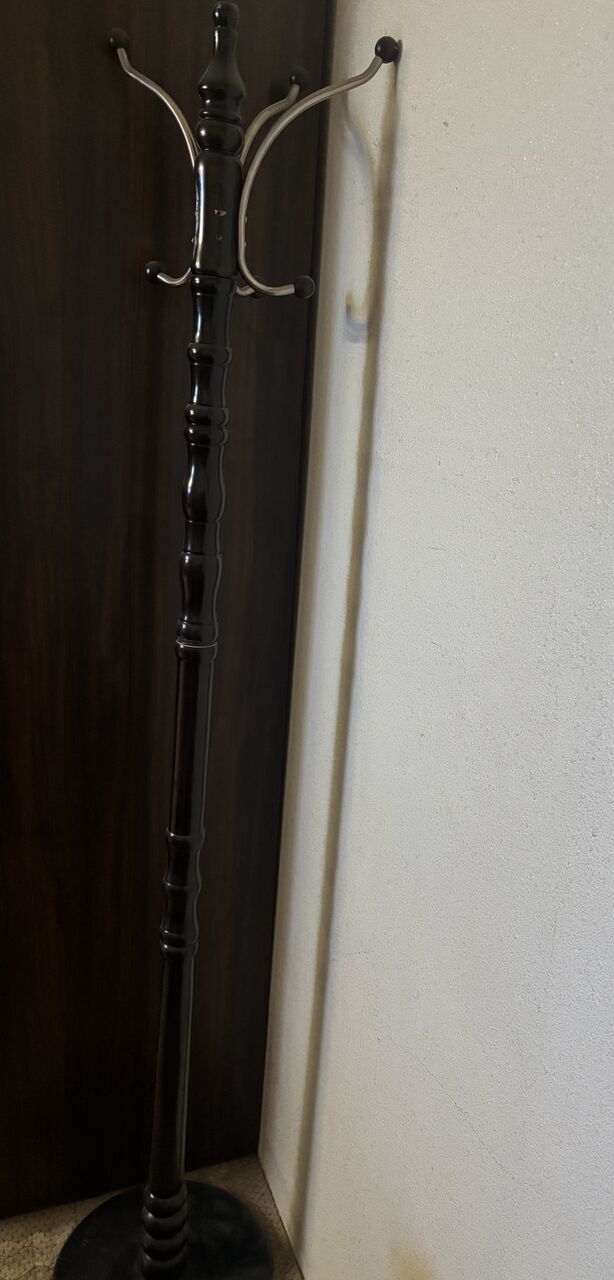 Al Yarmouk, Furniture, SAR 300,  2 Tv Screens + Tv Table + Clothes Rack
