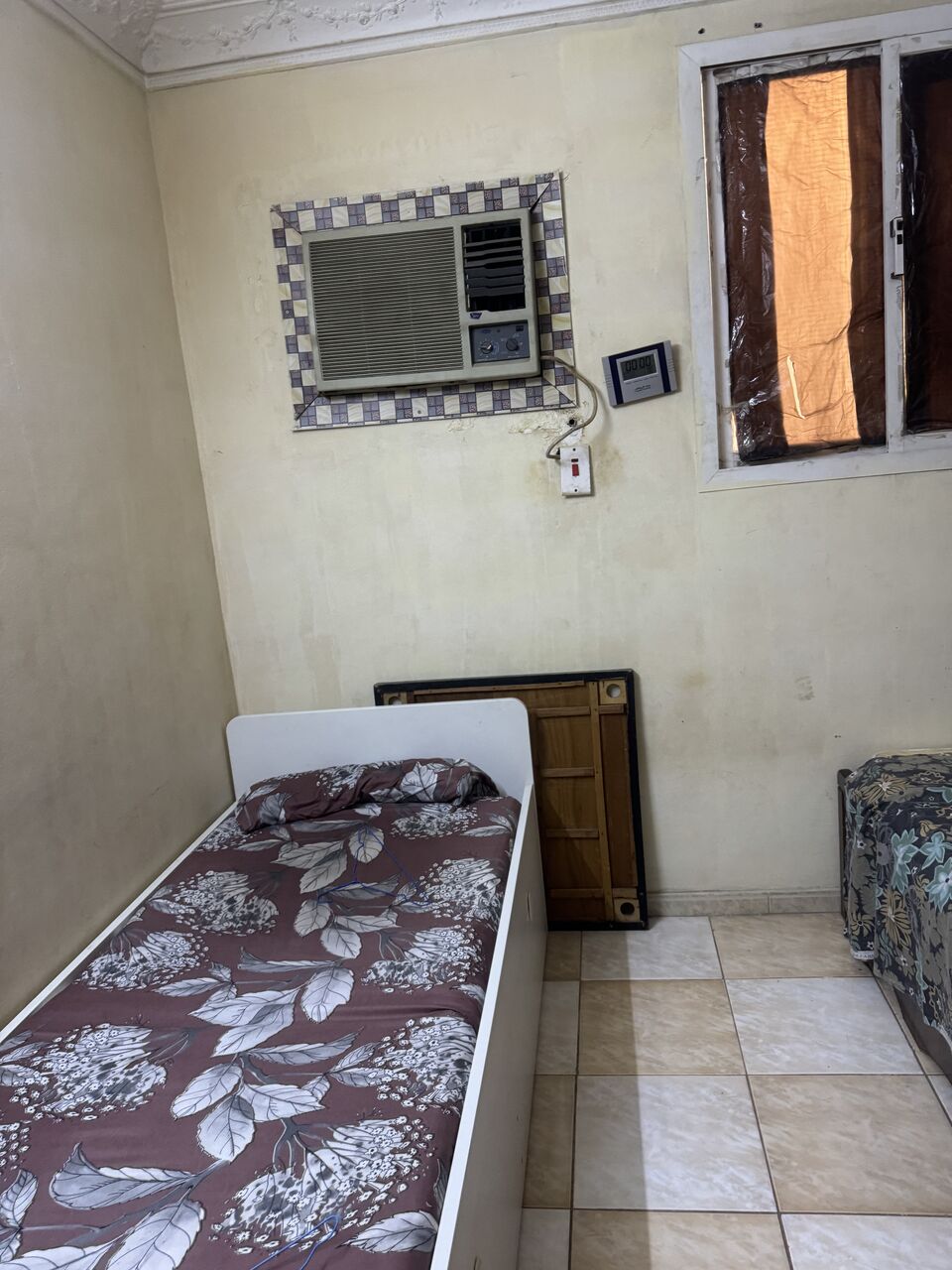 Jeddah, Rooms for Rent, SAR 800/month,  Furnished,  Room For Rent In Aziza