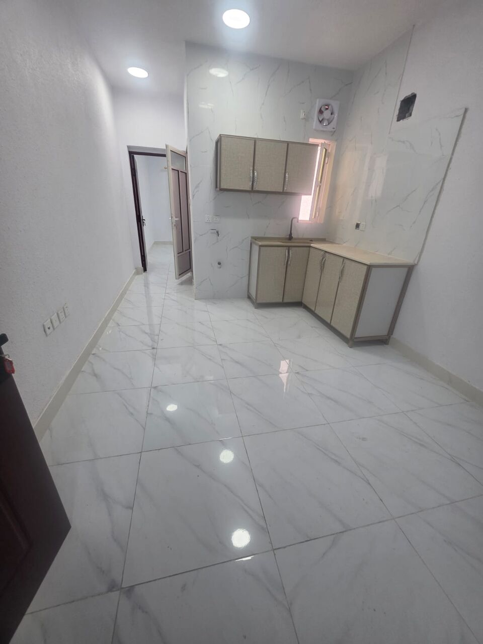 Khobar, Apartments, Flats, Houses & Villas, SAR 1300/month,  1 BR,  Consists Of:-  1 Bedrooms, A Living Room 1 Washroom Studio Kitchen