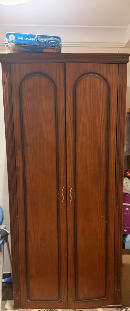 Jeddah, Household Items, SAR 1850,  Household Items For Sale &ndash; Desks, Wardrobe, Bed