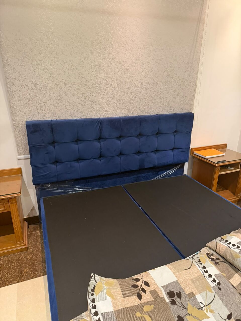 Jeddah, Household Items, SAR 1850,  Household Items For Sale &ndash; Desks, Wardrobe, Bed