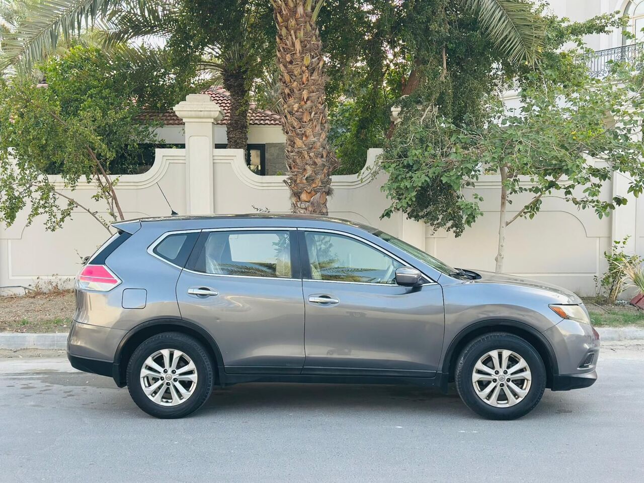 Manama, Vehicles, Cars & Trucks , BHD 3150,  Nissan X-Trail,  2015,  Automatic,  130000 KM,