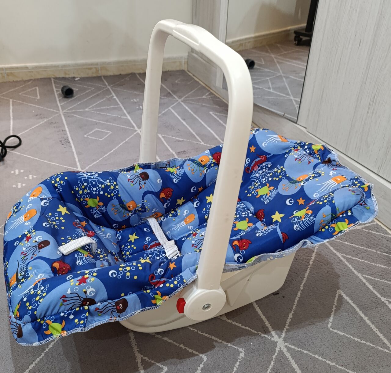 Jeddah, Baby & Kid Stuff, SAR 30,  Baby Carrier , Baby Sleeper