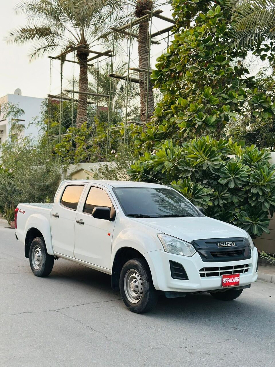 Manama, Vehicles, Cars & Trucks , BHD 4750,  Isuzu D-MAX,  2021,  Manual,  140000 KM,  Isuzu D Max  Manuel Diesel