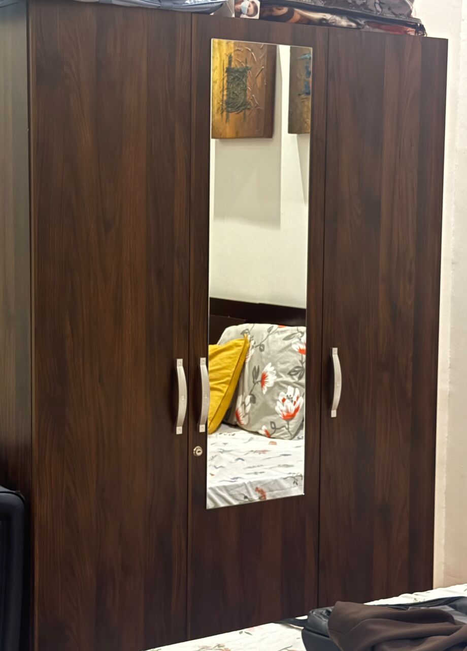 Manama, Furniture, BHD 45,  Very Good Condition Wardrobe For Sale