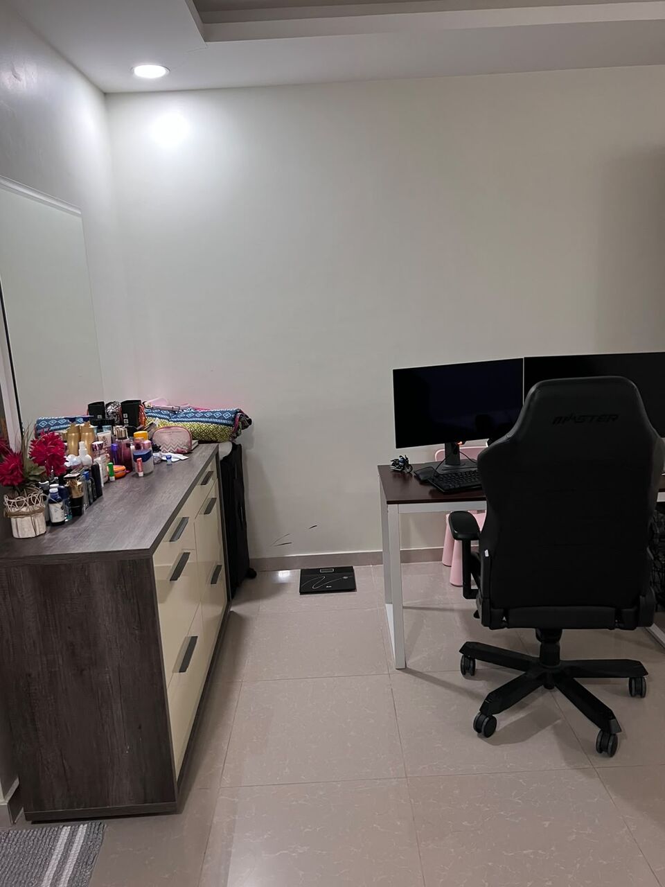 Jubail, Apartments, Flats, Houses & Villas, SAR 28000/month,  Furnished,  3 BR,  Three Bed Furnished Apartment With Furniture And Electronics - Khaldiyah