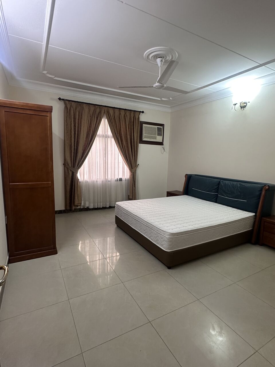 Umm Al Hassam, Apartments, Flats, Houses & Villas, BHD 150/month,  Furnished,  3 BR,  Room For Rent Sharing