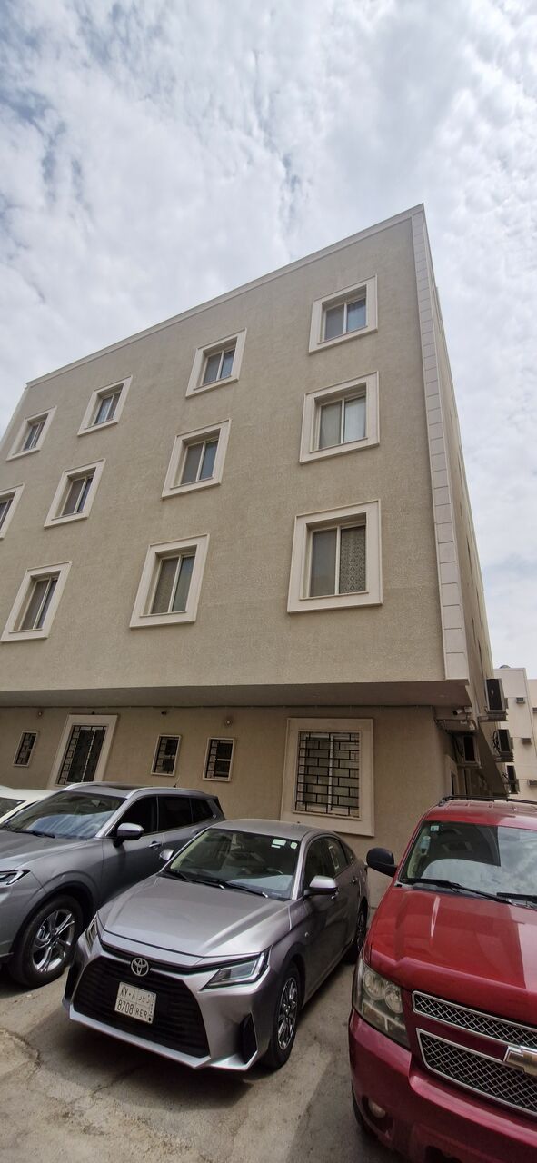 Hara, Rooms for Rent, SAR 1300/month,  100 Sq. Feet,  I Am Offering One Room For 1300 SAR/ Month In A Clean Apartment For Executive Bachelor