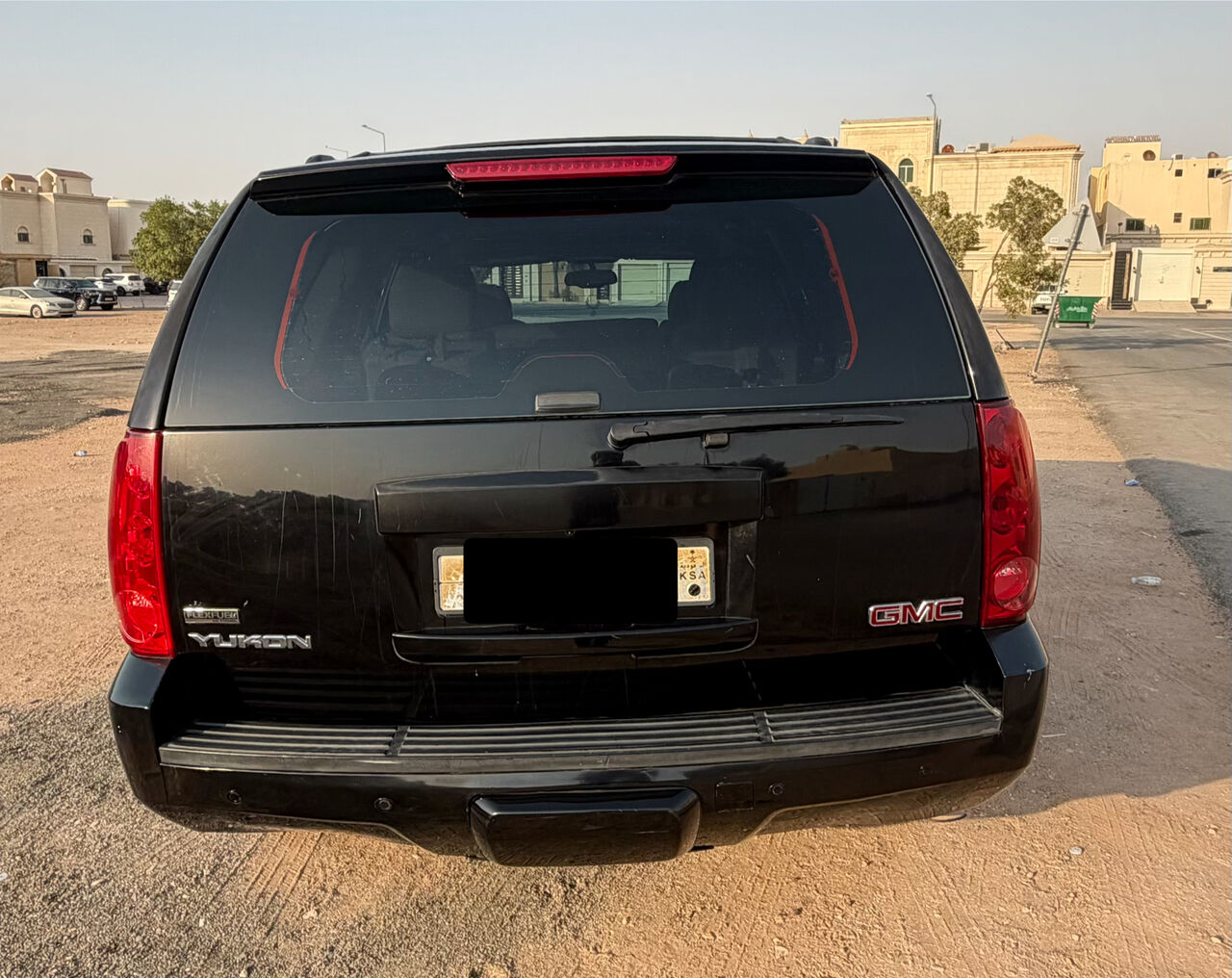Riyadh, Vehicles, Cars & Trucks , SAR 30000,  Gmc Yukon,  2011,  Automatic,  399000 KM,  For Sale