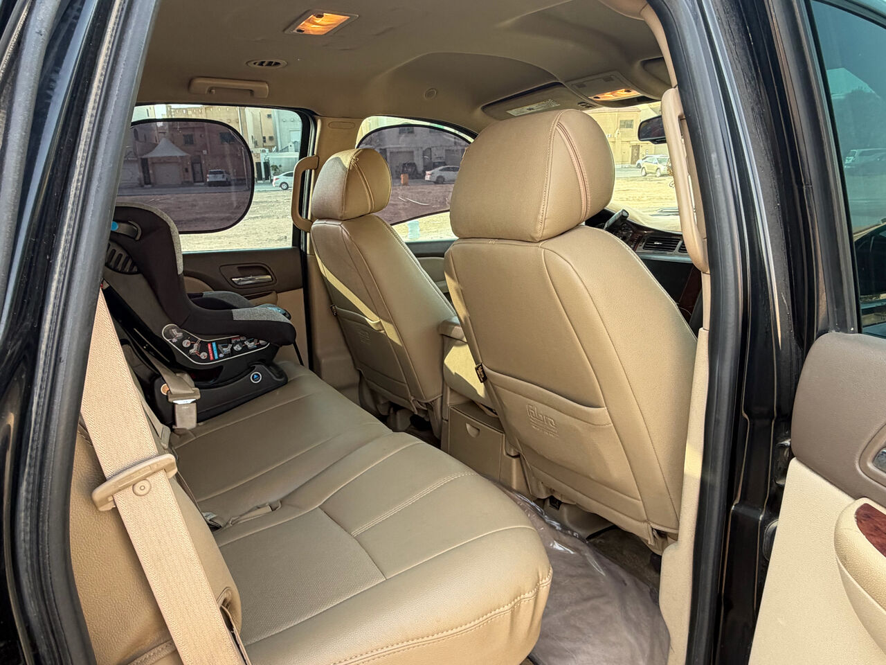 Riyadh, Vehicles, Cars & Trucks , SAR 30000,  Gmc Yukon,  2011,  Automatic,  399000 KM,  For Sale