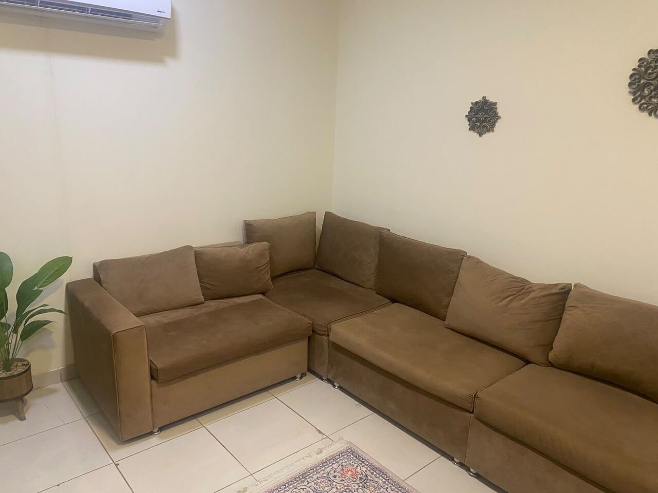 Al Malaz, Furniture, SAR 450,  Premium Sofa Set For Sale &ndash; Excellent Condition | Riyadh
