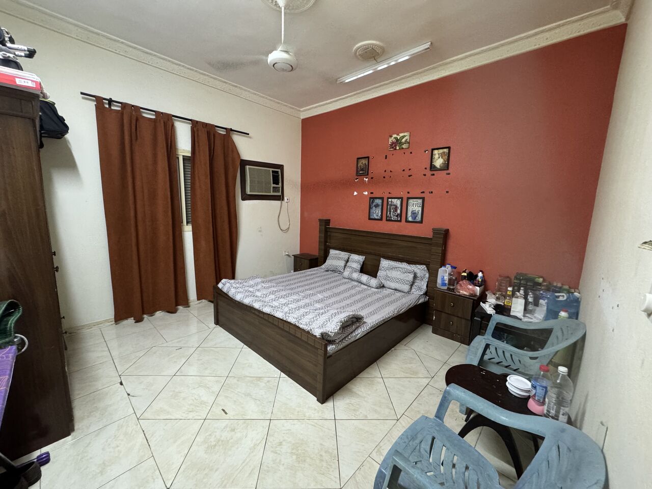 Jeddah, Rooms for Rent, SAR 1200/month,  Furnished Room Available For Decent Bachelor 0534423369