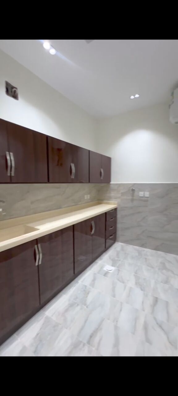 Al Malaz, Apartments, Flats, Houses & Villas, SAR 36000/year,  2 BR,  Family Flat For Rent