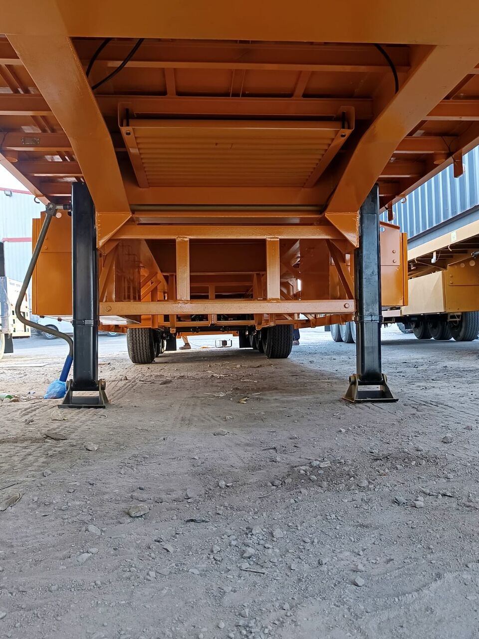 Riyadh, Heavy Equipment, SAR 65000,  3-Axle Flatbed Trailer