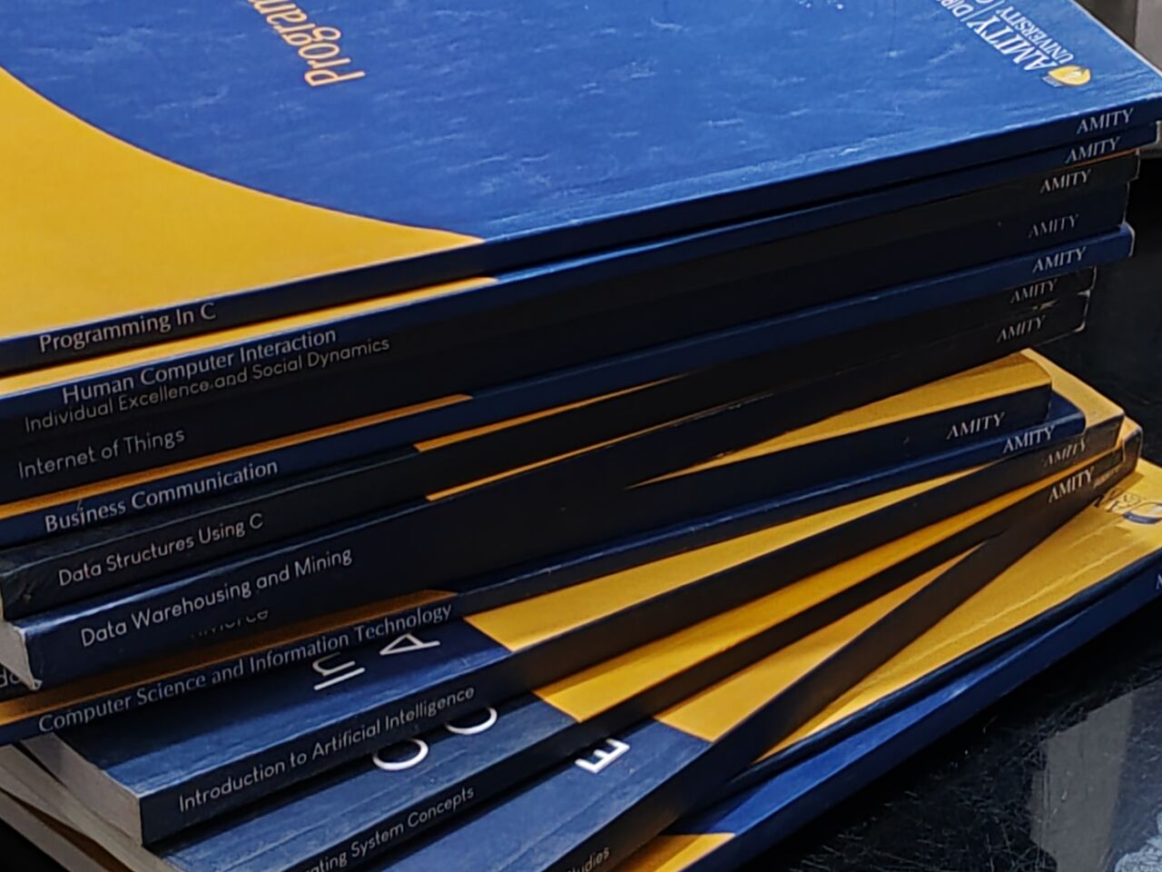 Al Dirah, Books, BCA, Amity Books