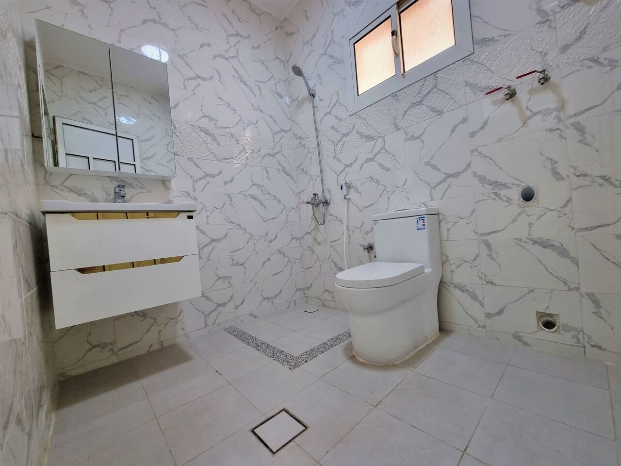 Khobar, Apartments, Flats, Houses & Villas, SAR 2200/month,  2 BR,  SAR 2,200 Per Month Family 2 Bedrooms Apt. With Installed AC & Rooftop Playground For Rent