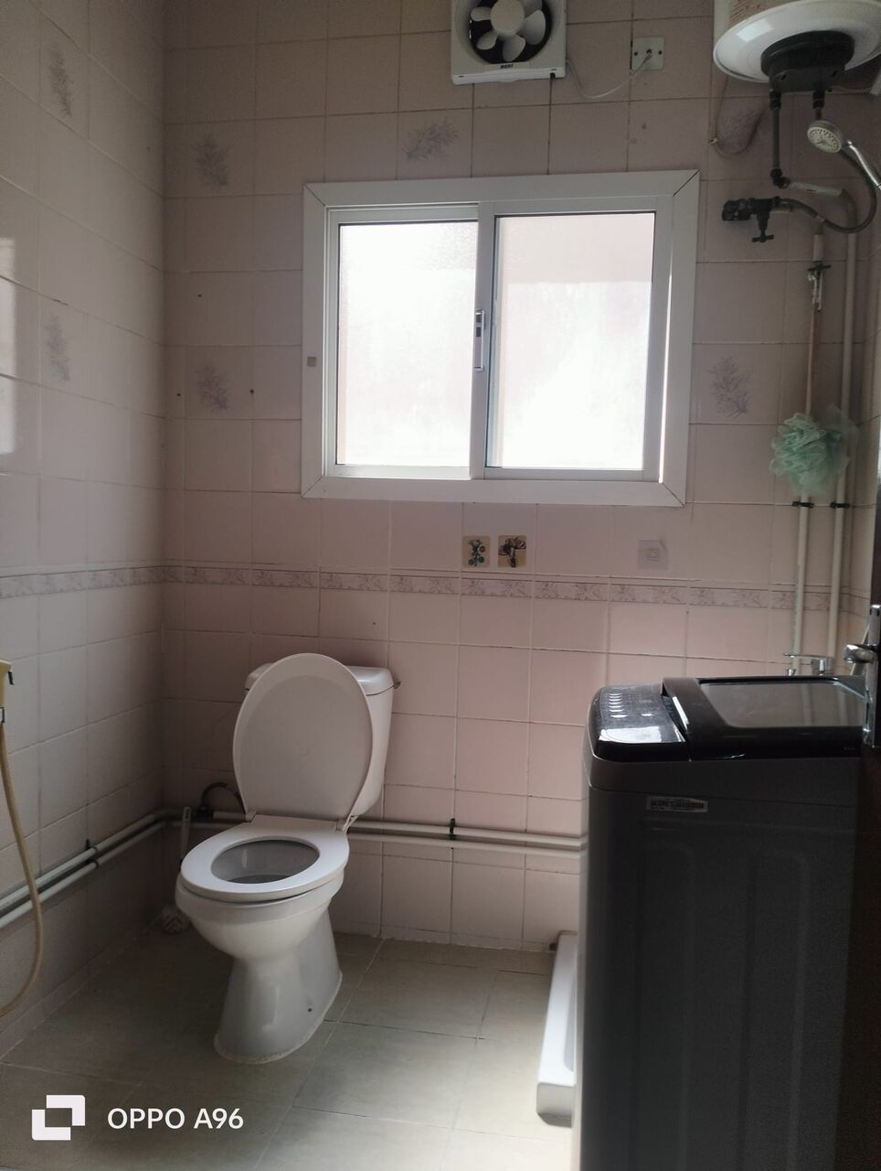 Hoora, Rooms for Rent, BHD 115/month,  Furnished,  Looking For Single Bachelor In My 2 Bedroom Flat