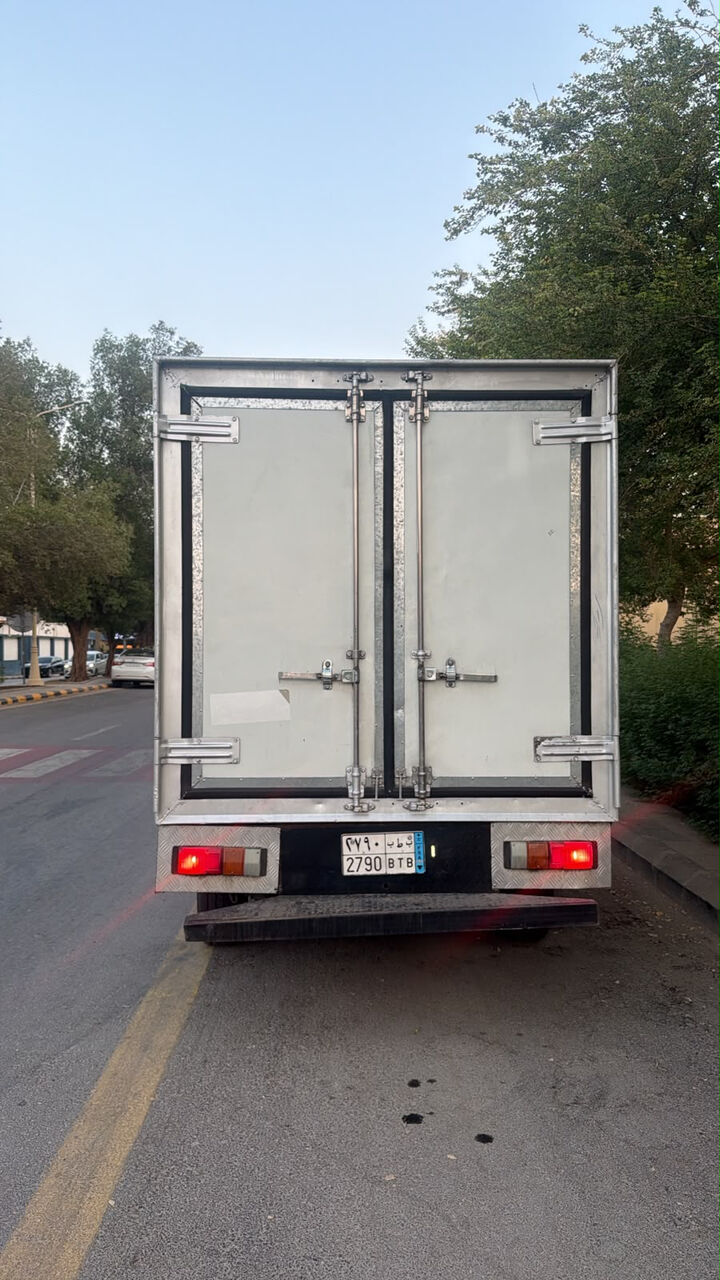 Al Malaz, Vehicles, Cars & Trucks , SAR 73000,  Isuzu D-MAX,  2023,  Manual,  95000 KM,