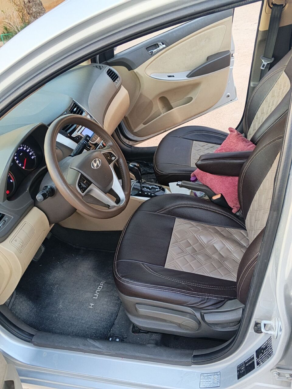 Riyadh, Vehicles, Cars & Trucks , SAR 20000,  Hyundai Accent,  2015,  Automatic,  260000 KM,    For Sale
