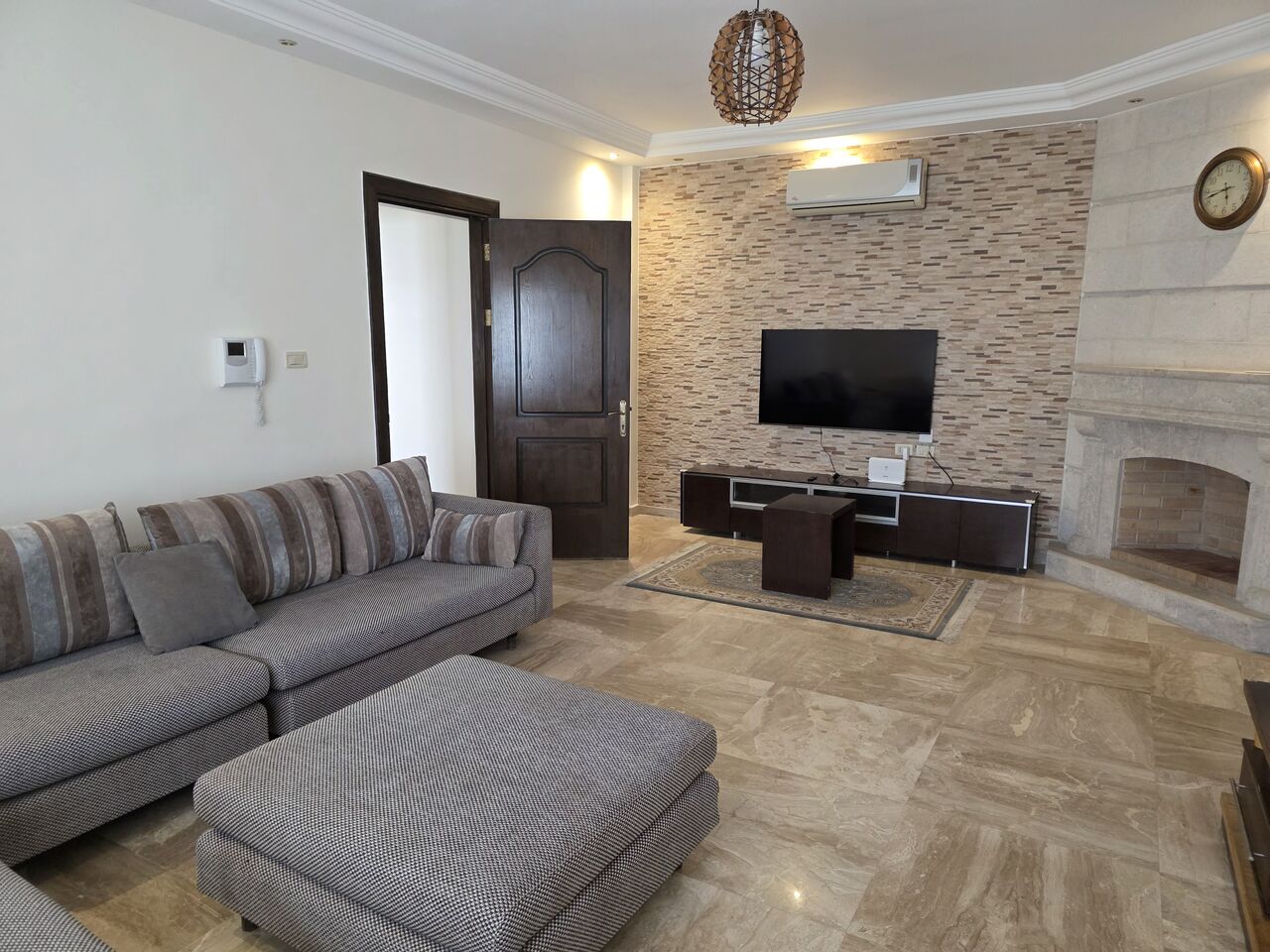 Abdoun, Apartments, Flats, Houses & Villas, JOD 20000/year,  Furnished,  4 BR,  Fully Furnished 4B Apartment With Baconlies In Abdoun 00962777688956