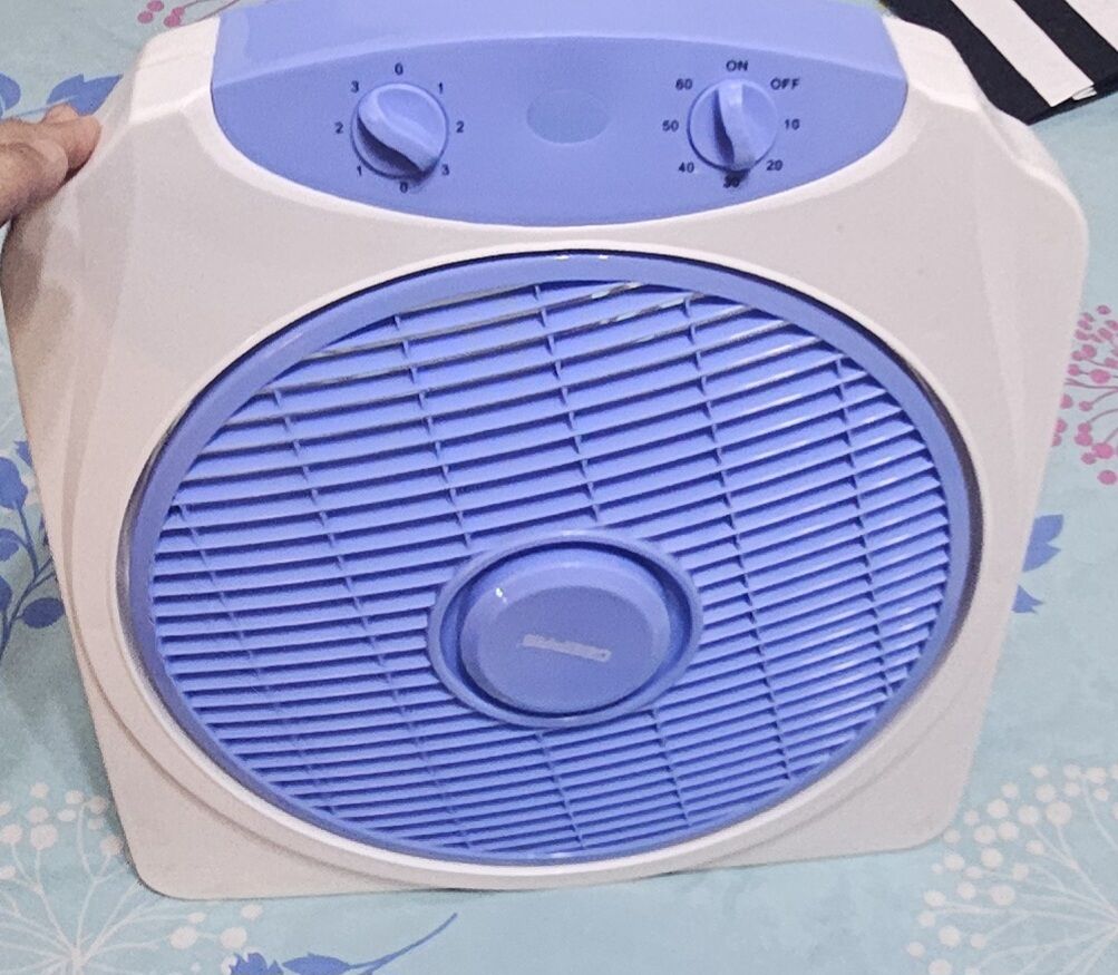 Riyadh, Appliances, SAR 90,  New Geepas-Personal Desk Fan With 10mins Timer