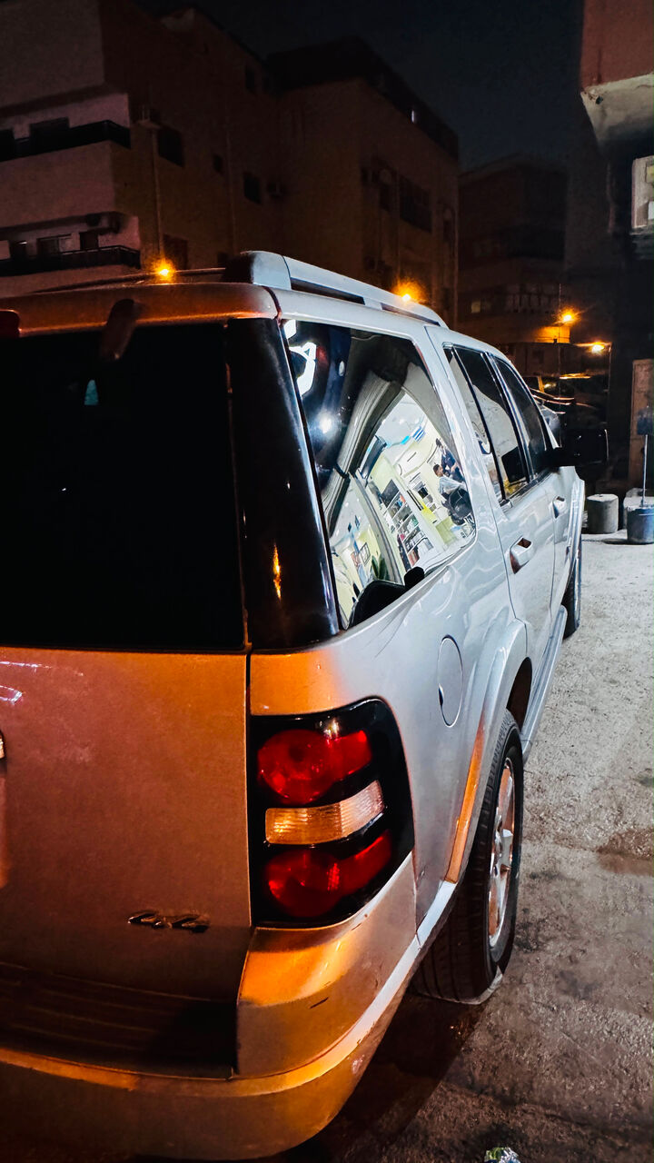 Riyadh, Vehicles, Cars & Trucks , SAR 9850,  Ford Explorer,  2008,  Automatic,  326700 KM,   FOR SALE